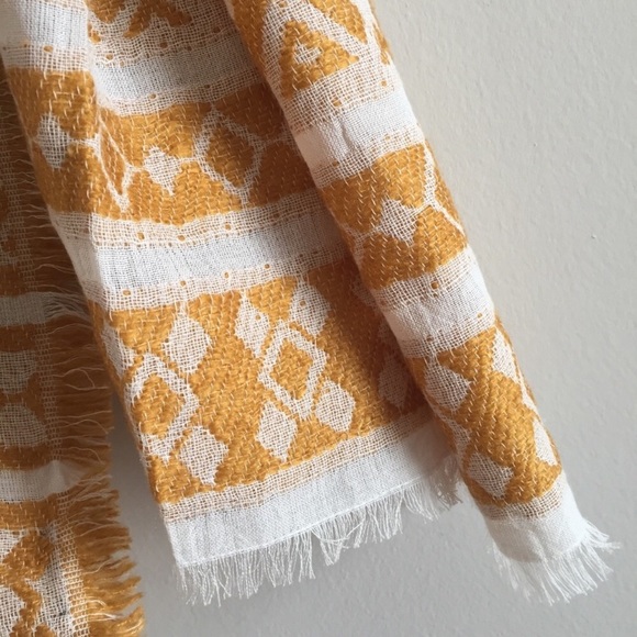 sale | madewell | georgia jacquard scarf - Picture 4 of 7